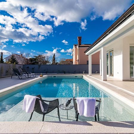 Villa Casablanca - Пула Екстериор снимка
